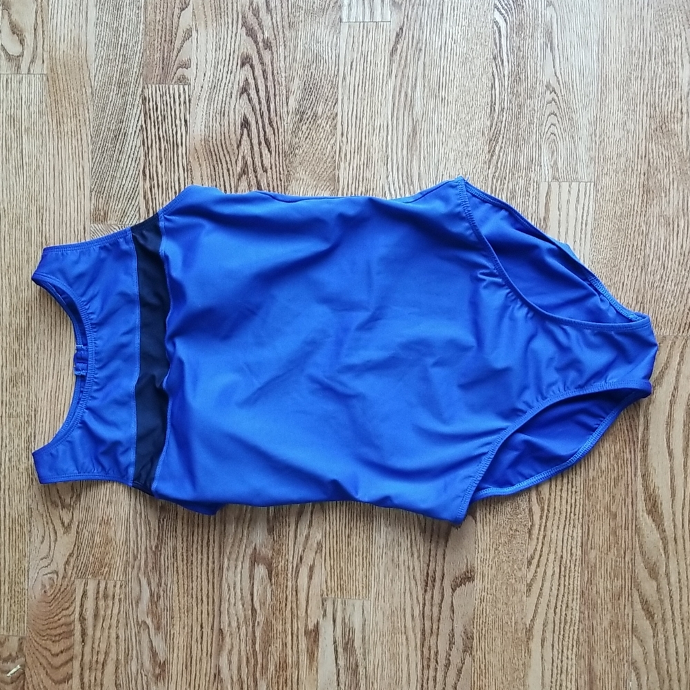(14) Cherokee. One Piece Swimsuit with Back Cutout Beach Summer Cute